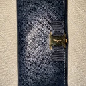 Salvatore Ferragamo long wallet Blue